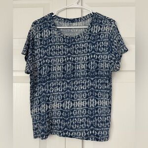 Aeropostale Navy and White Patterned Short Sleeve Top